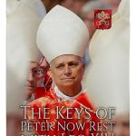 Keys of Peter Canvas Set Flag Hanger Memorabilia Wall Decor Religiou Sign Picture Print Habemus Papam Decorations American Papal Poster Vatican Tapestry Catholic Gifts Made in USA - Leo Canvas for men